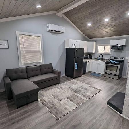 Summerlee Suite - Beautiful Remodeled Farmhouse أوك هيل المظهر الخارجي الصورة